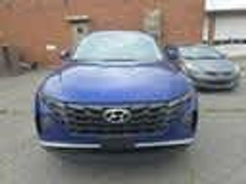 Used 2023 Hyundai Tucson SEL w/ Convenience Package AWD/4WD image 3