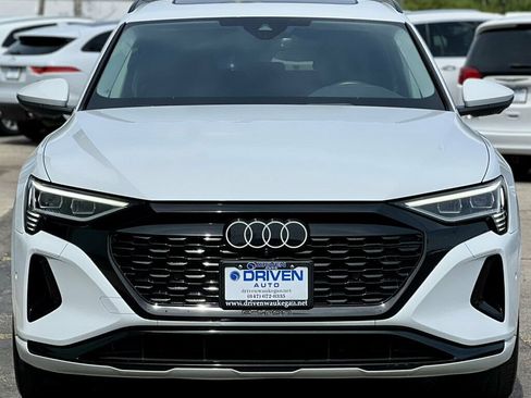 Used 2024 Audi Q8 e-tron Premium Plus w/ Premium Plus Package AWD/4WD image 6