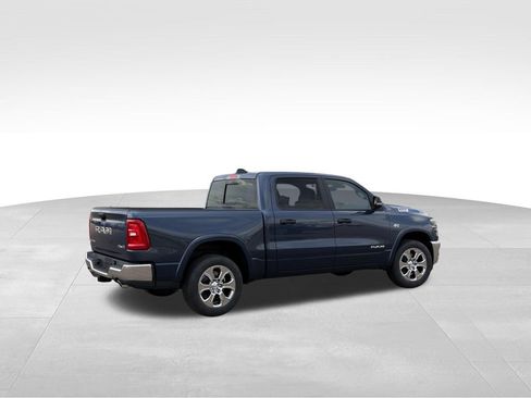 New 2026 RAM 1500 4x4 Crew Cab image 5