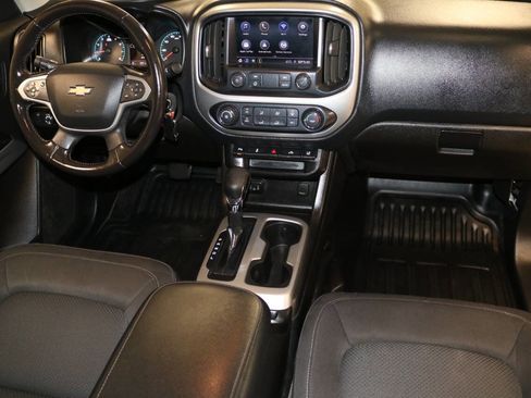 Used 2022 Chevrolet Colorado LT w/ Fleet Safety Package image 17