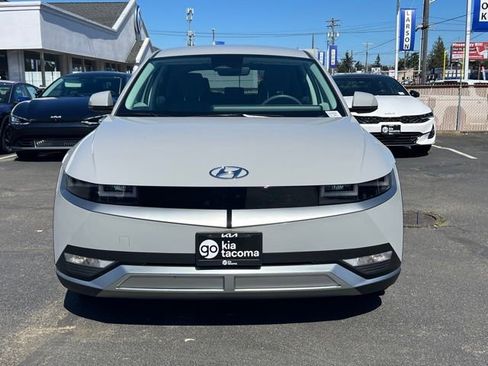 Used 2024 Hyundai Ioniq 5 SE AWD/4WD image 4
