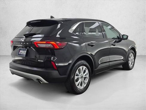 Used 2023 Ford Escape Active w/ Tech Pack #2 AWD/4WD image 5