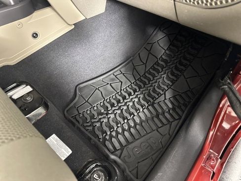 Used 2007 Jeep Wrangler Sahara w/ PWR Convenience Group image 17