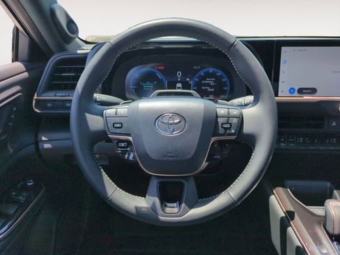 New 2026 Toyota Crown Platinum AWD/4WD image 12
