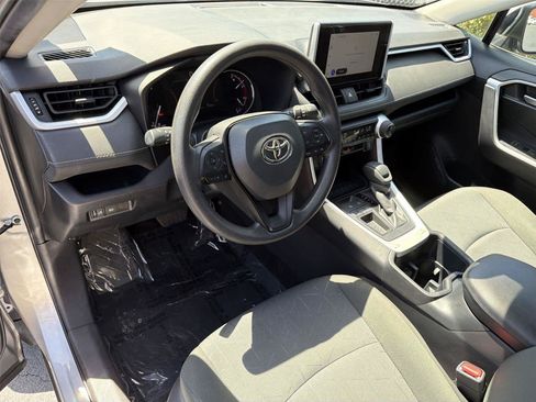 Used 2025 Toyota RAV4 XLE FWD image 2