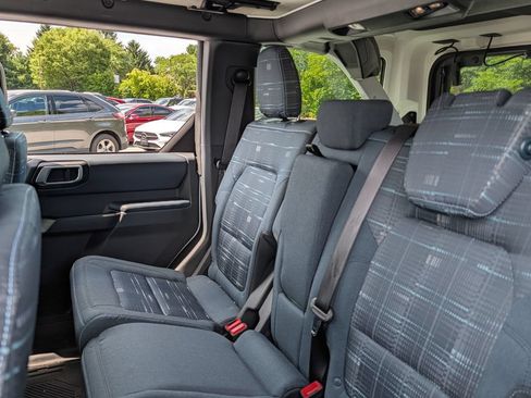 Used 2026 Ford Bronco Heritage Edition AWD/4WD image 13