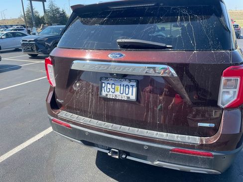 Used 2020 Ford Explorer XLT w/ Equipment Group 202A image 10