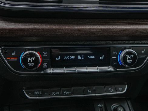 Used 2021 Audi Q5 2.0T Premium w/ Convenience Package image 17