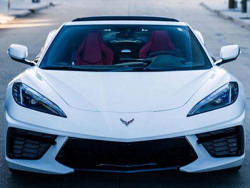Used 2021 Chevrolet Corvette Stingray Preferred Cpe w/ 2LT RWD image 2