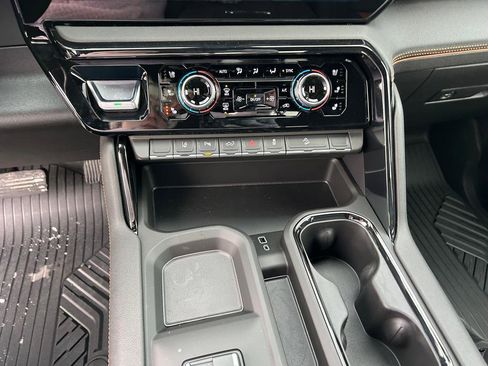 New 2026 GMC Sierra 2500 AT4 w/ LPO, Black Badging Package image 11