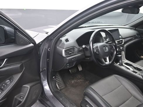 Used 2020 Honda Accord Sport image 10