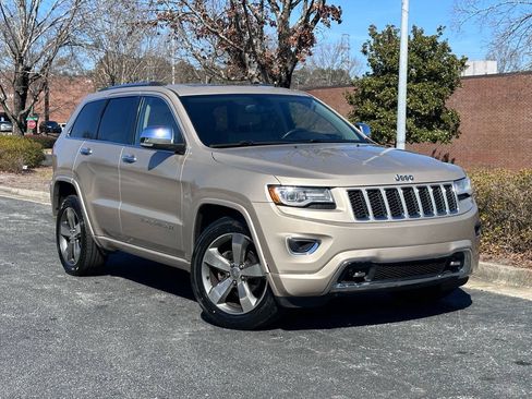 Used 2014 Jeep Grand Cherokee Overland w/ Trailer Tow Group IV RWD image 2