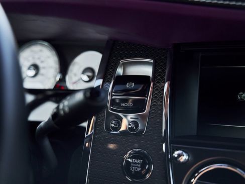 Used 2020 Rolls-Royce Wraith RWD image 45