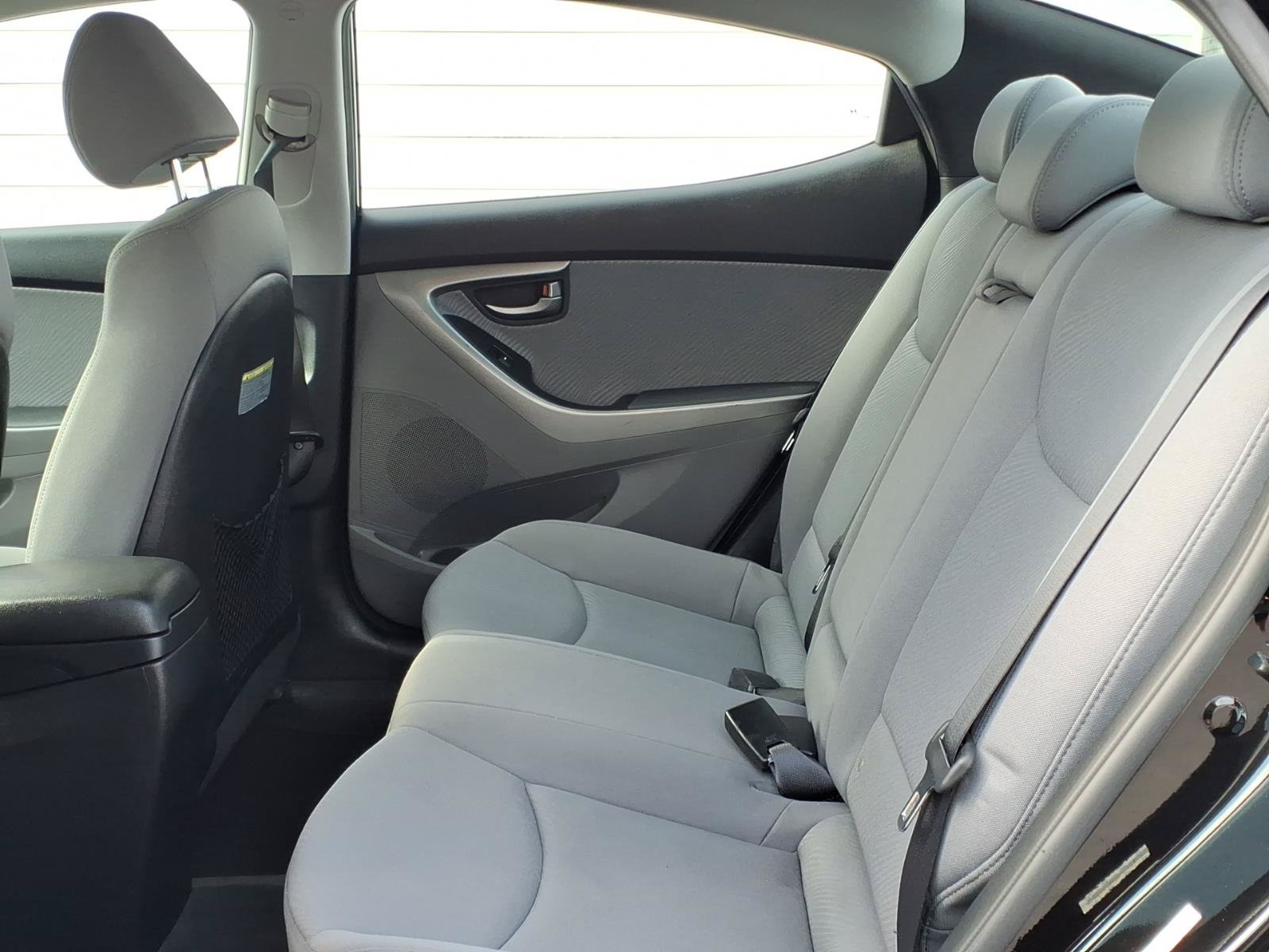 Used 2013 Hyundai Elantra GLS w/ Preferred Pkg FWD image 10
