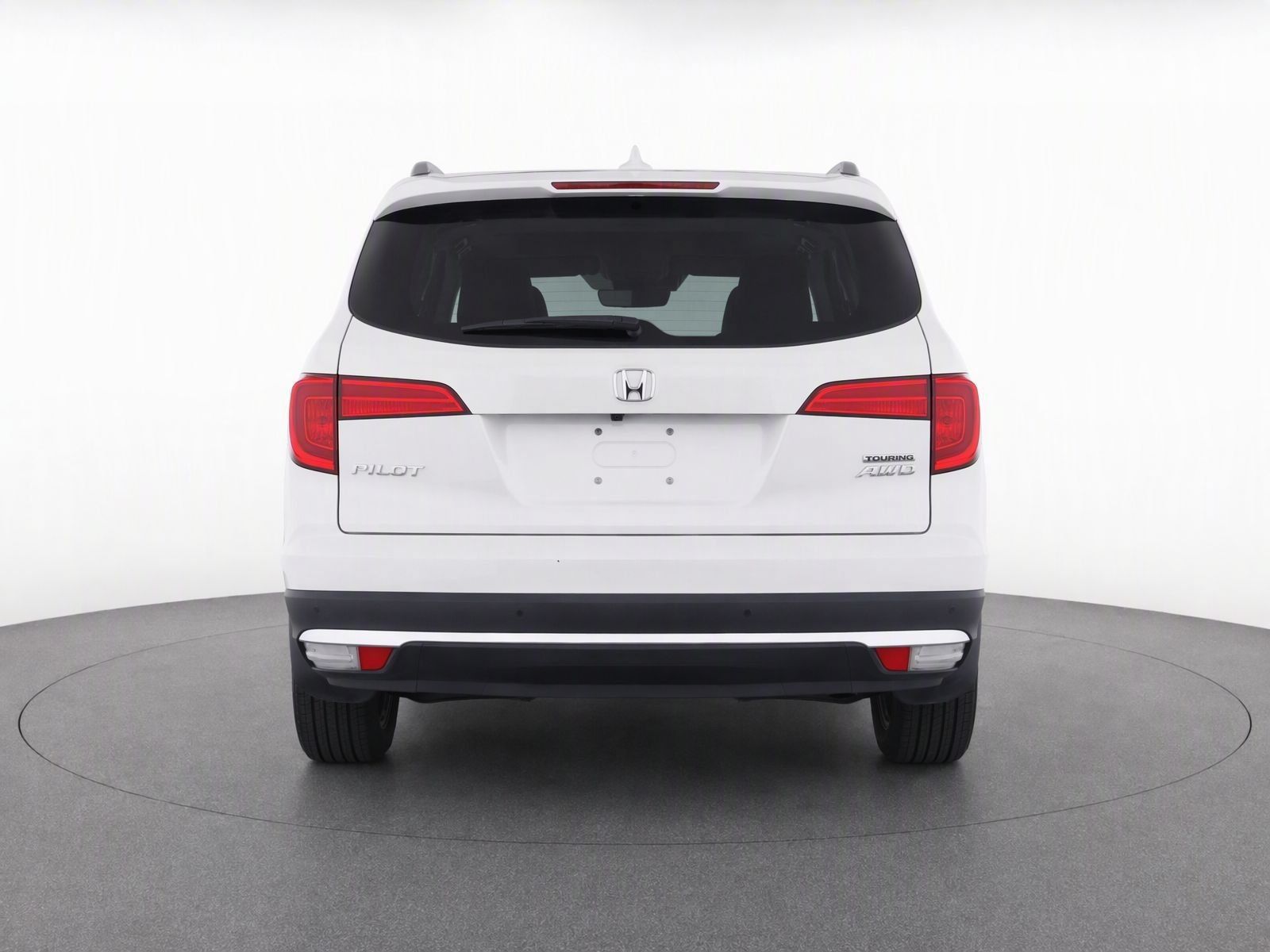 Used 2017 Honda Pilot Touring image 5