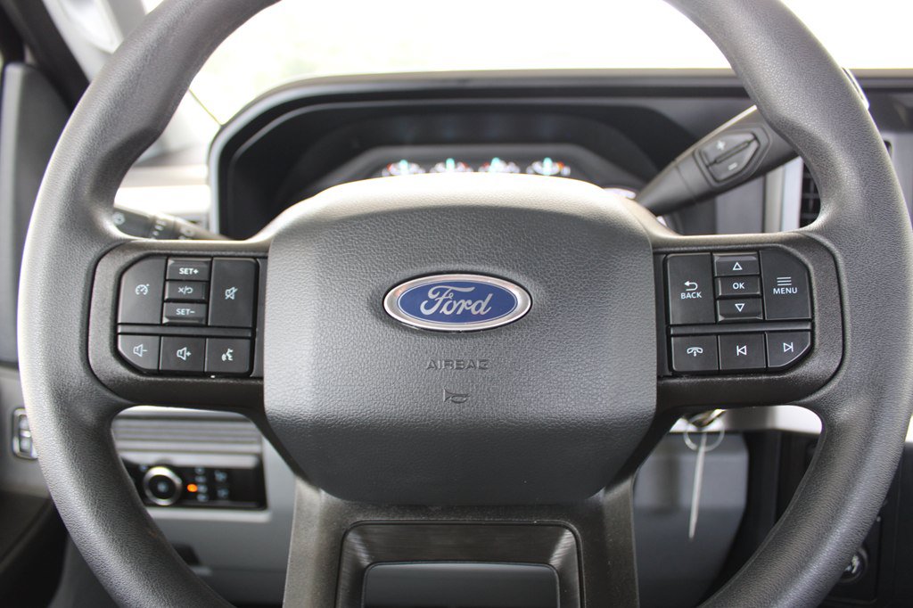 Used 2024 Ford F250 XL w/ XL Chrome Package RWD image 27