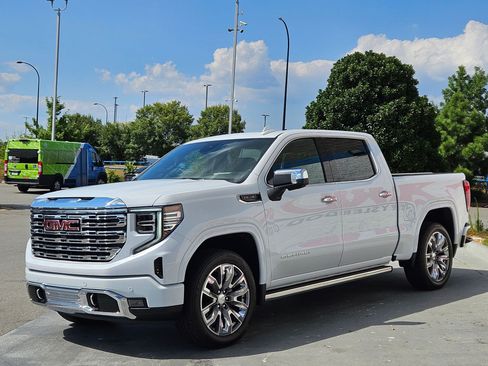 Used 2026 GMC Sierra 1500 Denali w/ Denali Reserve Package AWD/4WD image 3