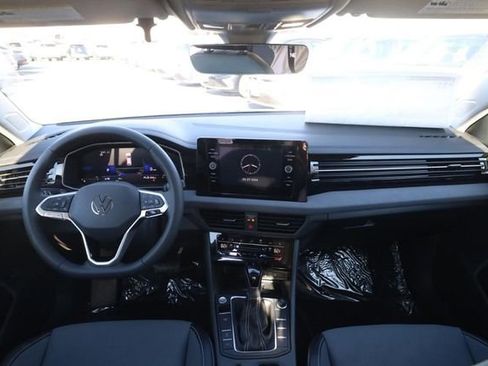 New 2026 Volkswagen Jetta SE image 6