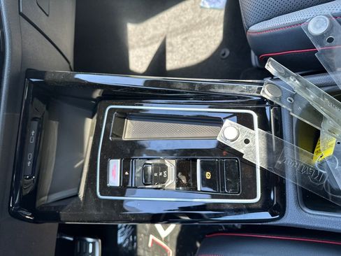New 2026 Volkswagen GTI SE FWD image 17
