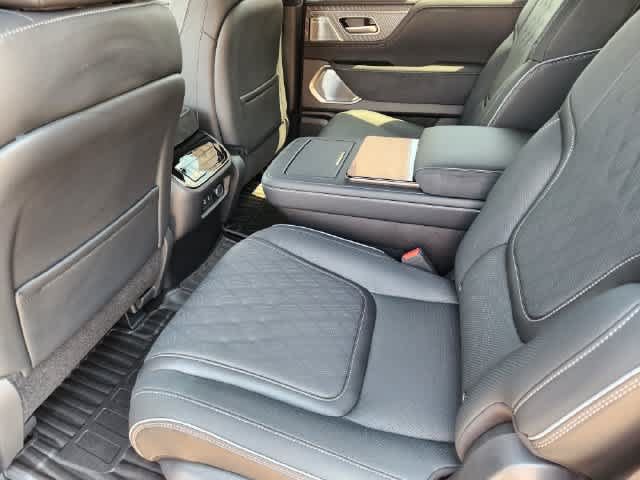 New 2027 INFINITI QX80 Autograph w/ Premium Cargo Package AWD/4WD image 12