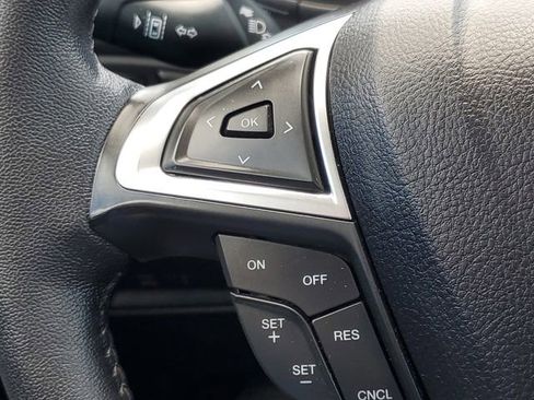 Certified 2024 Ford Edge SEL w/ Convenience Package AWD/4WD image 18