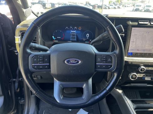 Used 2023 Ford F250 Lariat w/ Sport Appearance Package image 8