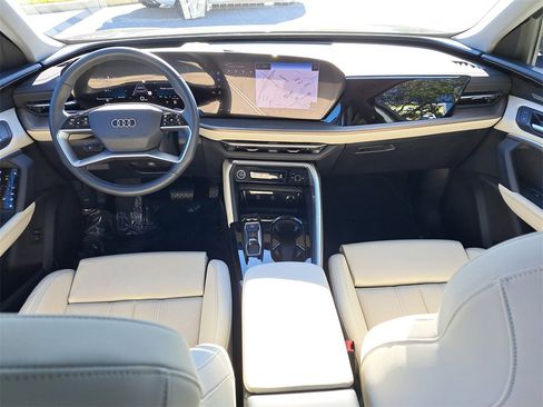 Certified 2025 Audi Q5 Premium Plus w/ Premium Plus image 24