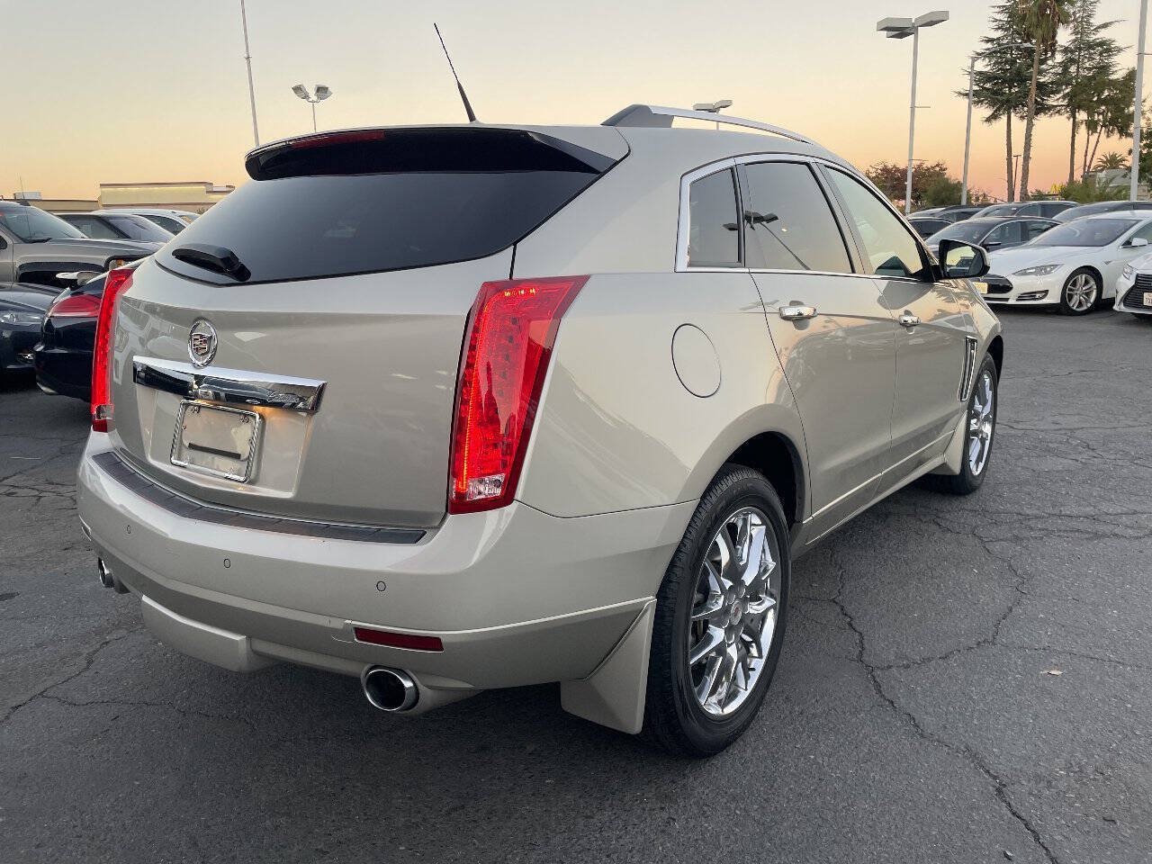 Used 2013 Cadillac SRX Premium AWD/4WD image 6