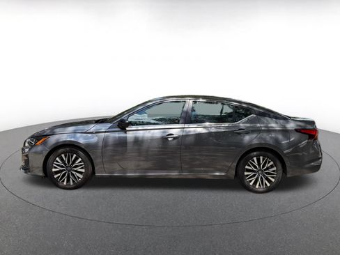 Used 2026 Nissan Altima 2.5 SV FWD image 4