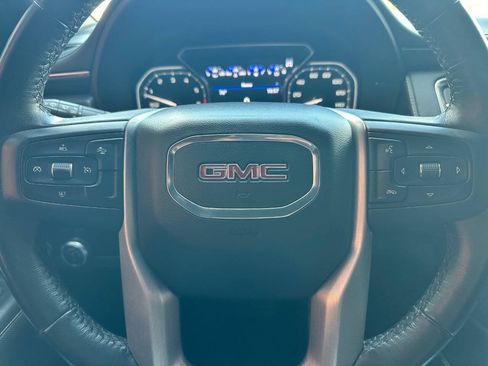 Used 2021 GMC Yukon XL SLT AWD/4WD image 17