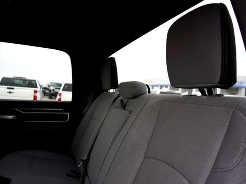 Used 2024 RAM 2500 Big Horn w/ Bed Utility Group image 27