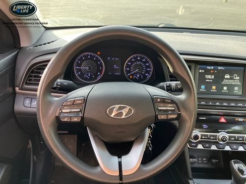 Used 2020 Hyundai Elantra SEL w/ Cargo Package (C1) FWD image 7