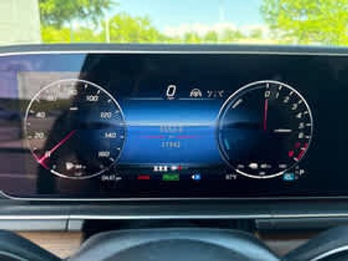 Certified 2025 Mercedes-Benz GLE 450e 4MATIC image 12