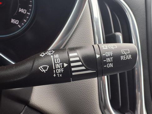 Used 2022 Chevrolet Equinox LT FWD image 16
