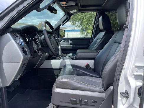 Used 2013 Ford Expedition EL Limited RWD image 15