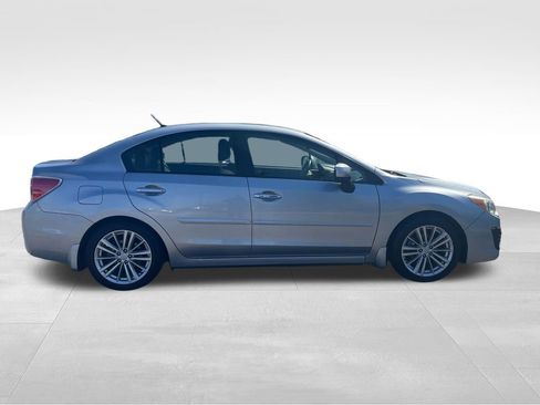 Used 2013 Subaru Impreza 2.0i Limited image 9