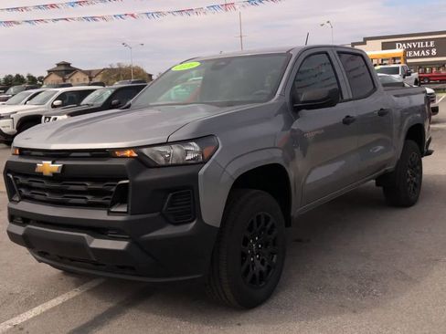 Used 2026 Chevrolet Colorado W/T w/ WT Custom Package image 4