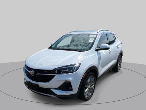 Used 2022 Buick Encore GX Essence w/ Experience Buick Package FWD image 5