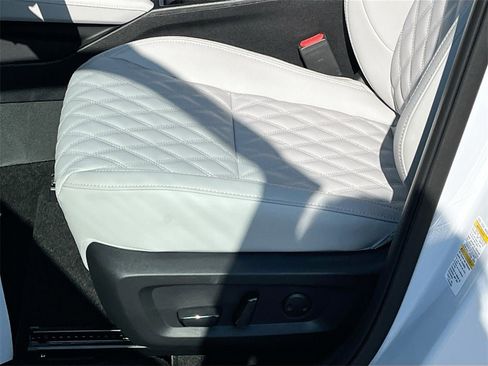 New 2025 Mitsubishi Outlander SEL image 20