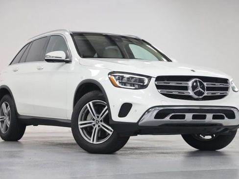 Used 2022 Mercedes-Benz GLC 300 4MATIC image 1