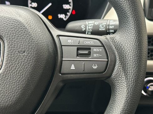 Used 2024 Honda HR-V LX image 29