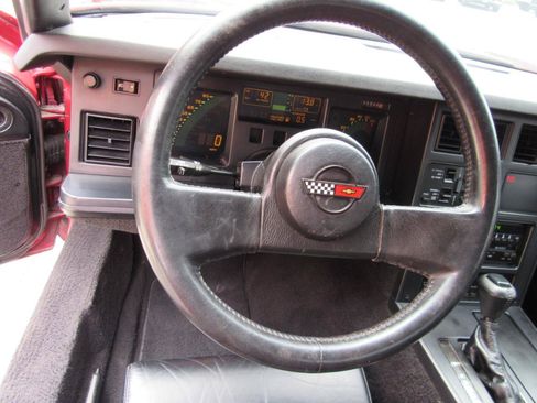 Used 1989 Chevrolet Corvette Coupe RWD image 21
