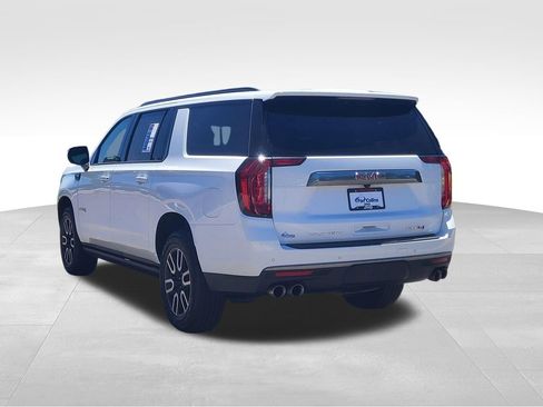 Used 2022 GMC Yukon XL AT4 AWD/4WD image 8
