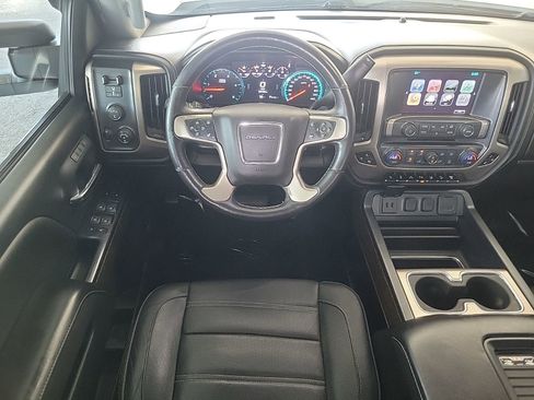 Used 2017 GMC Sierra 2500 Denali w/ Duramax Plus Package AWD/4WD image 16