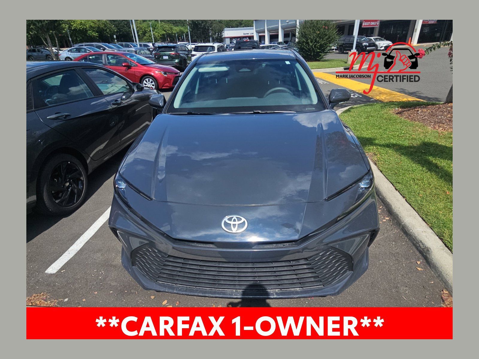 Used 2025 Toyota Camry LE FWD image 1