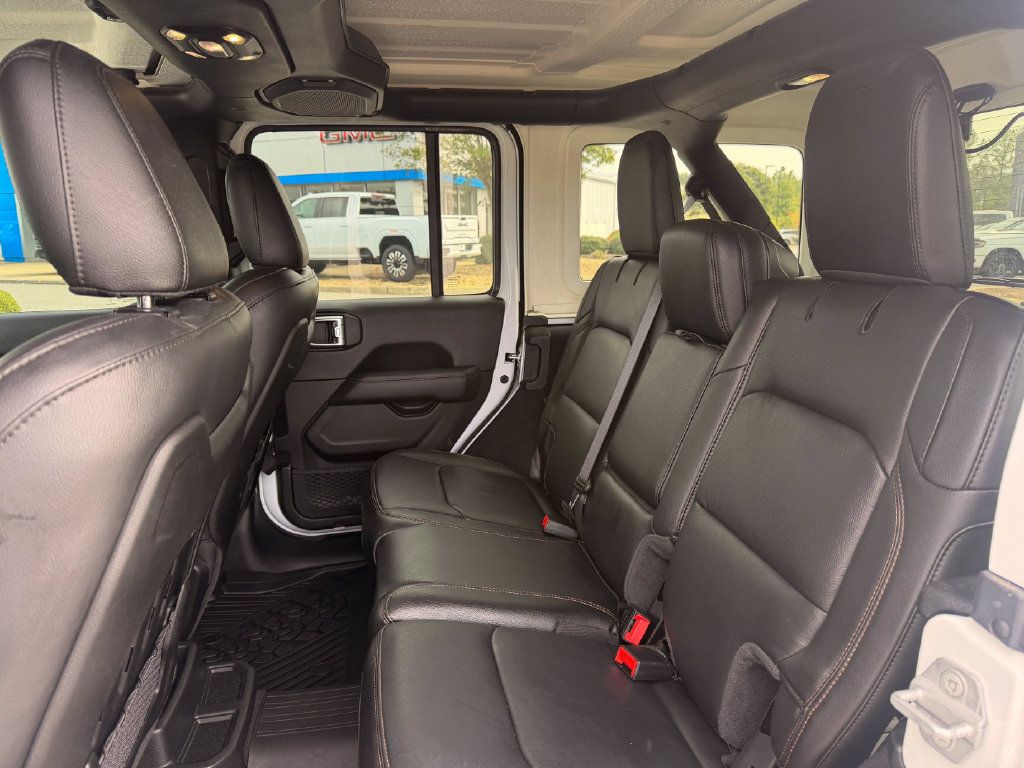 Used 2023 Jeep Wrangler Unlimited Rubicon 392 w/ Xtreme Recon 35" Tire Package AWD/4WD image 13