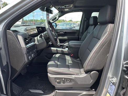 New 2026 Chevrolet Suburban RST w/ Comfort Package AWD/4WD image 15