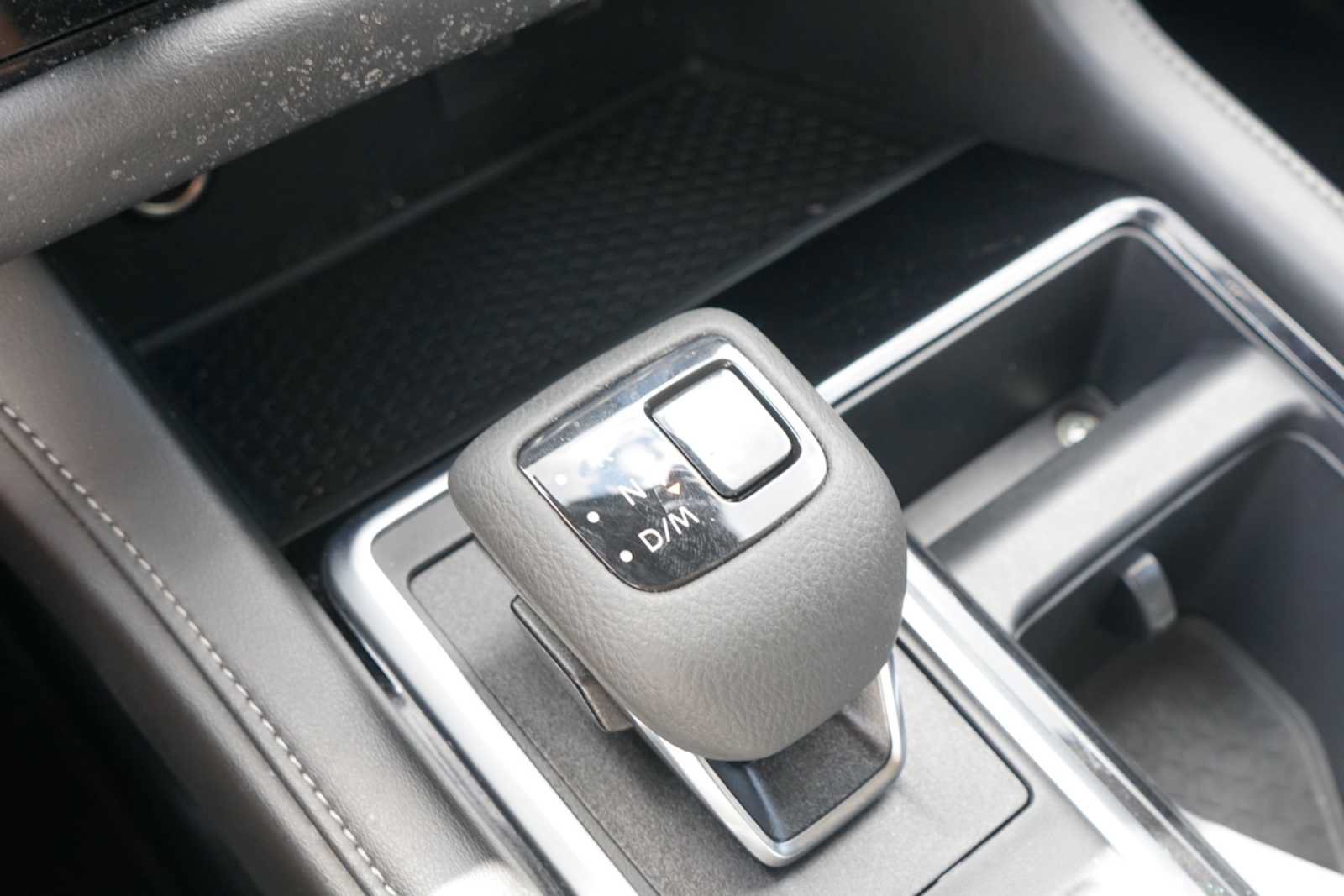 Used 2024 Nissan Pathfinder SV FWD image 11