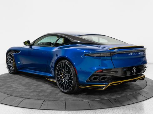 Used 2023 Aston Martin DBS Coupe RWD image 5