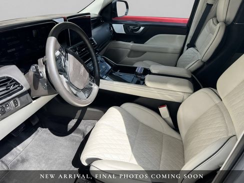 Used 2023 Lincoln Navigator Black Label AWD/4WD image 5